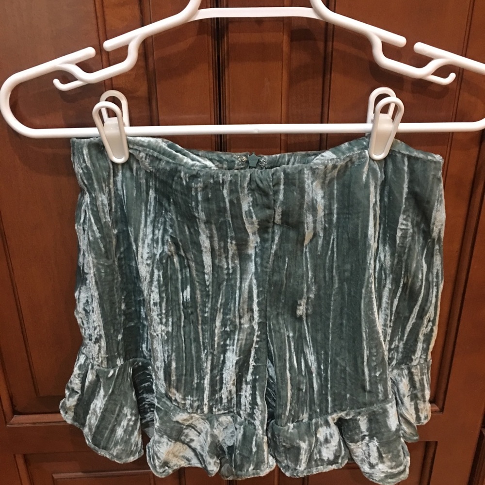 Sea foam color shorts